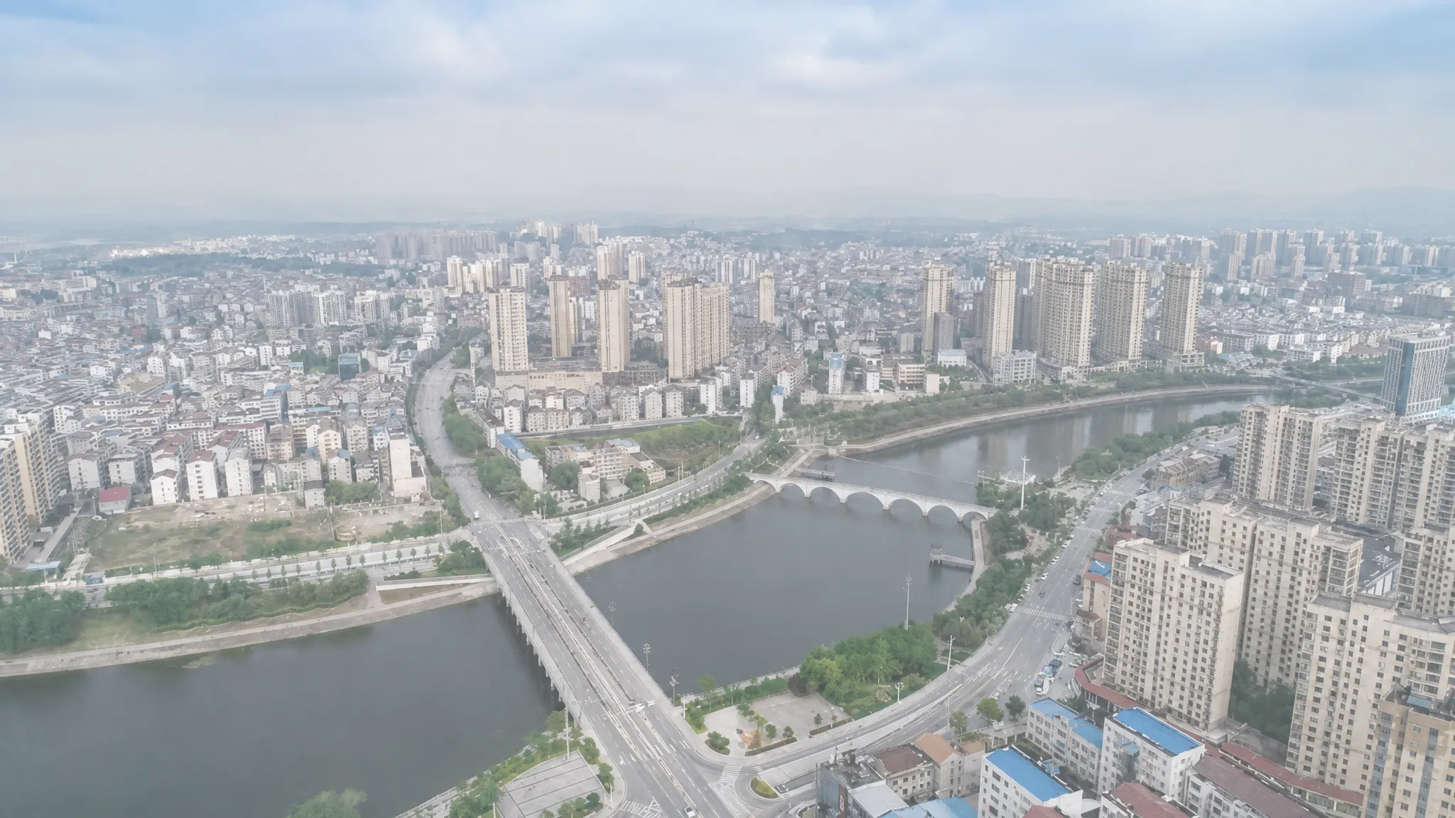 红安县城全景